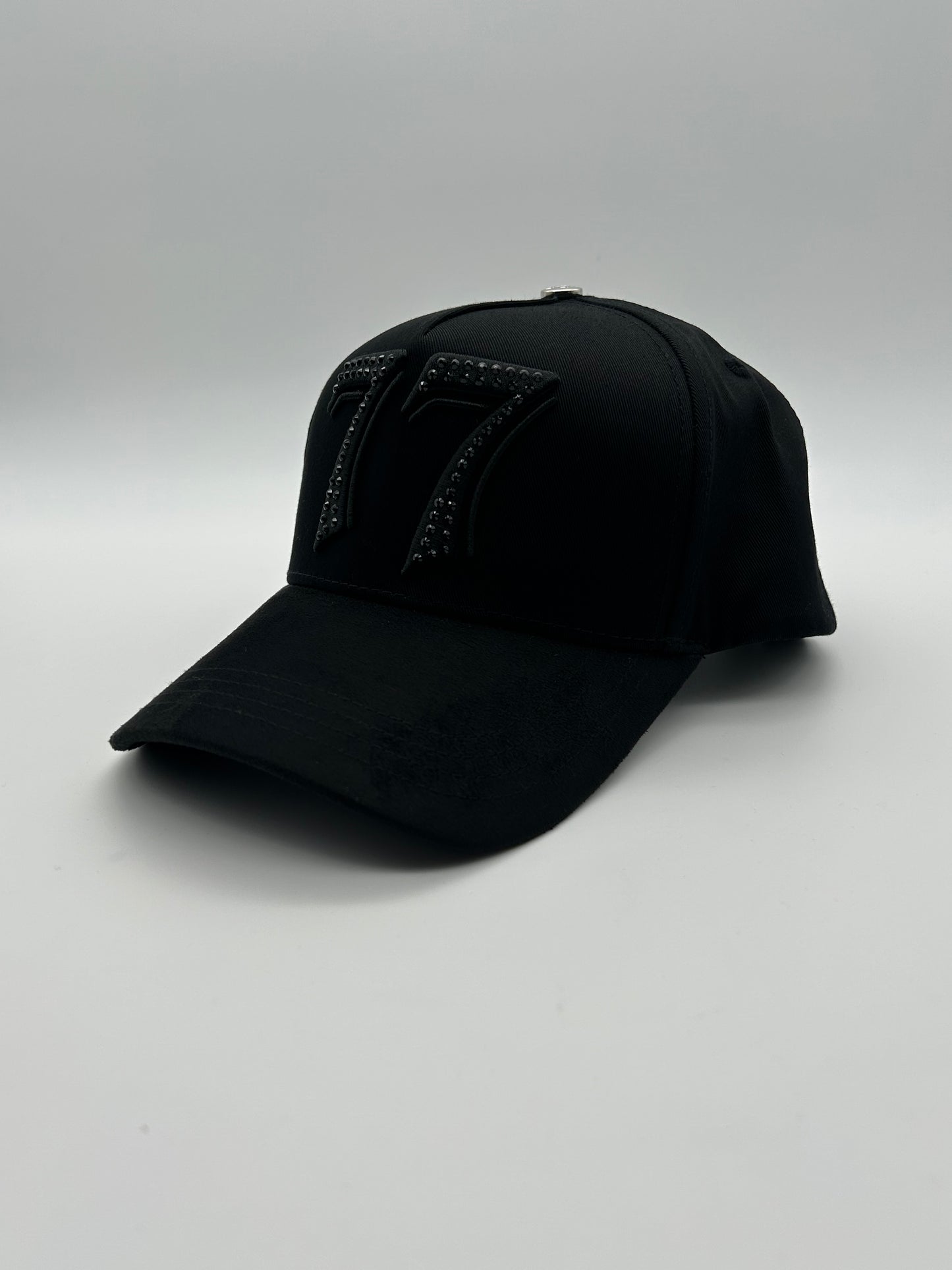 77 - BARBAS HATS