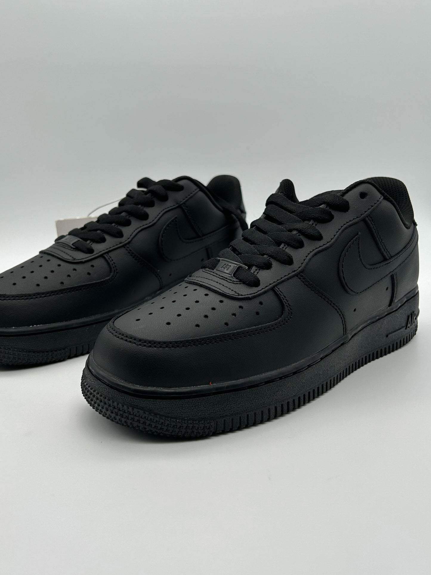 AIR FORCE ONE CLASICO NEGRO - G5