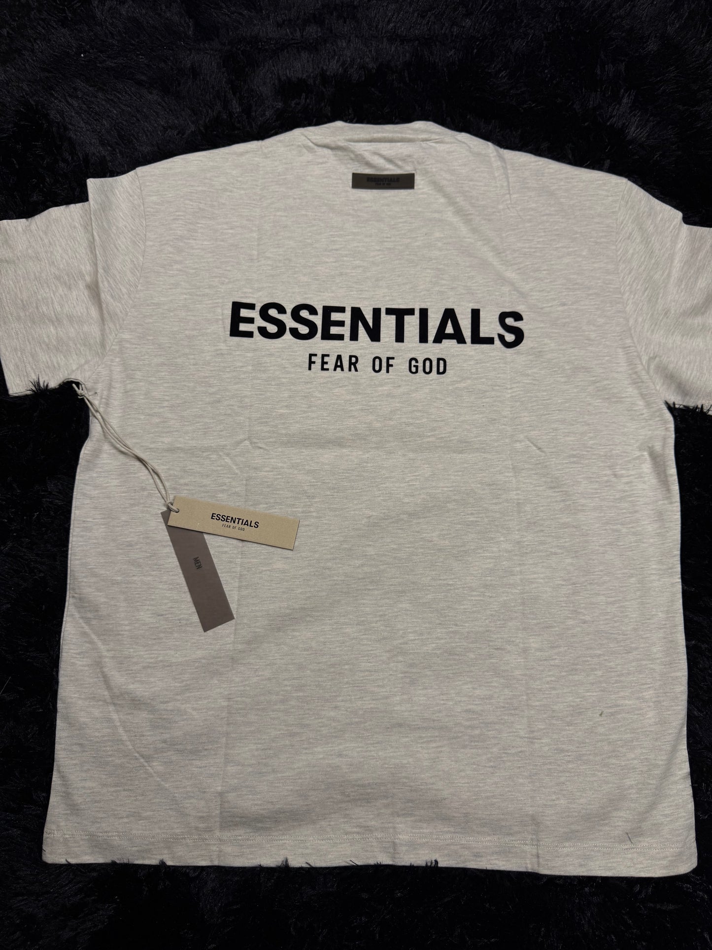 ESSENTIALS T-SHIRT