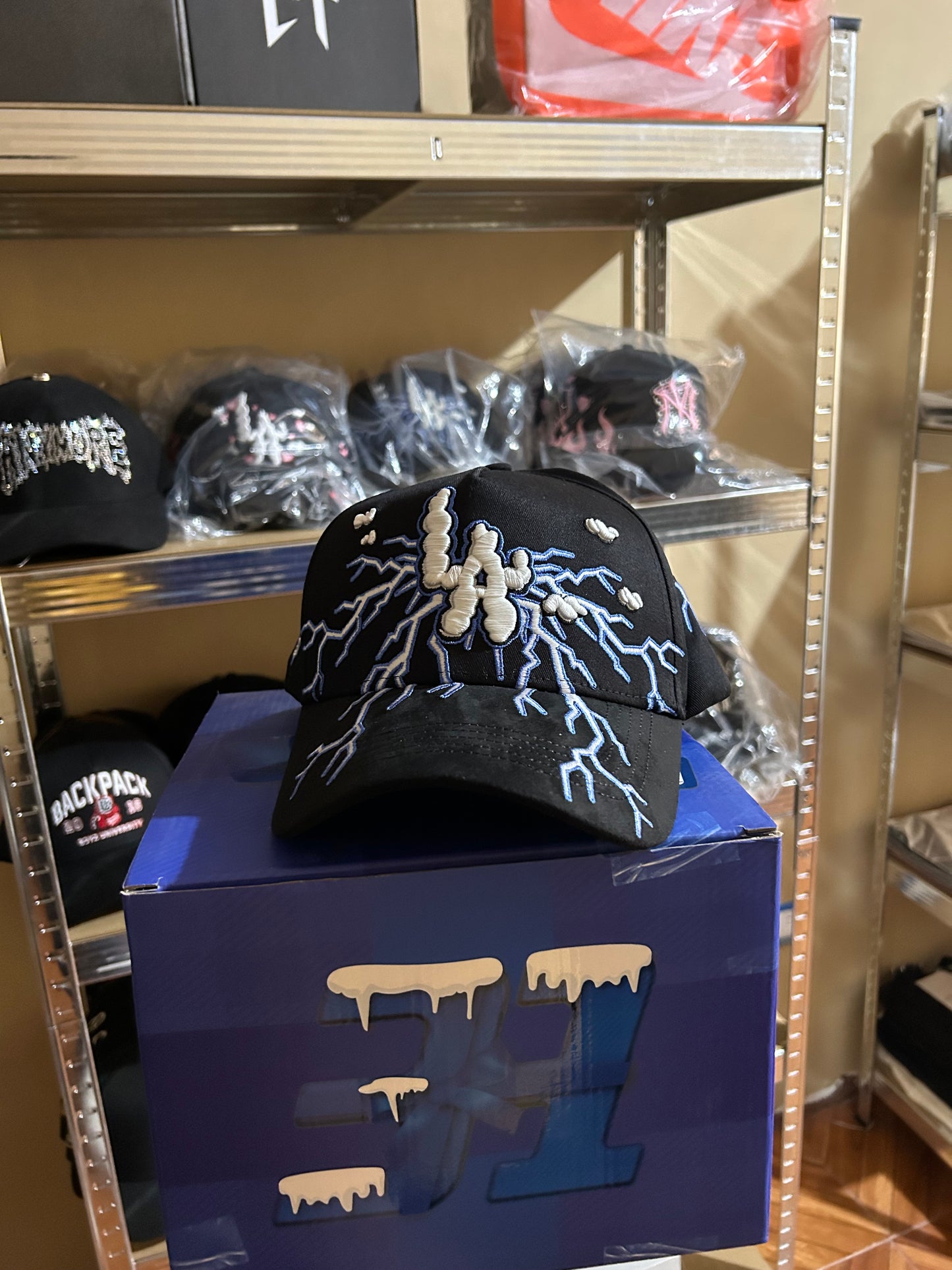 ELECTRIC CLOUDS - 31 HATS