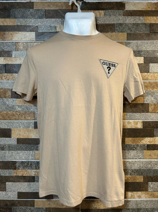 PLAYERA GUESS LOGO BORDADO BÁSICA LOS ANGELES